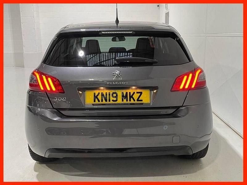 Used Peugeot 308 Allure 130 HP (95 kW) 2019 Grey Hatchback