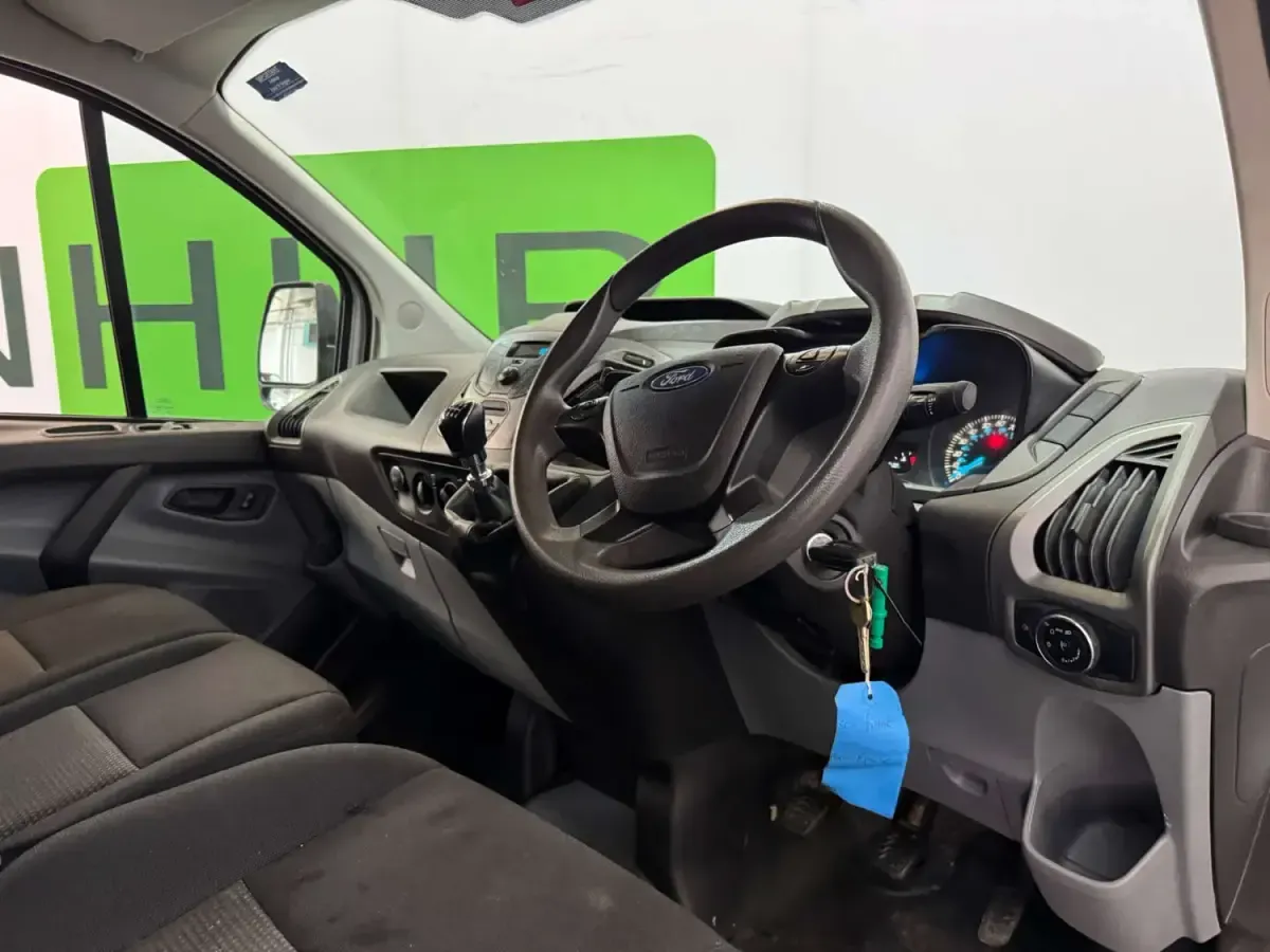 Begagnad Ford Transit Custom 105 HK (77 kW) 2017 Vit Van
