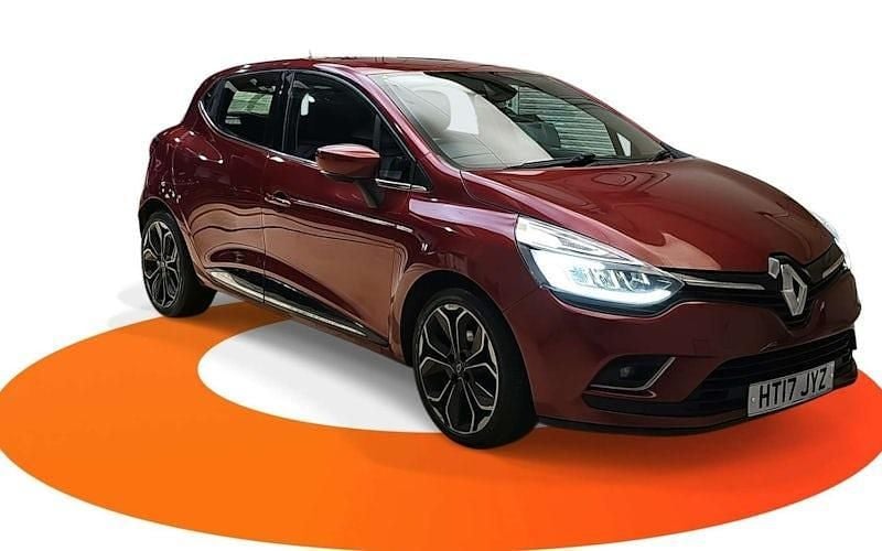 Used Renault Clio IV Dynamique 90 HP (66 kW) 2017 Red Hatchback