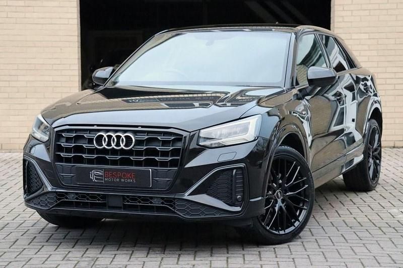 Begagnad Audi Q2 Black Edition 2021 Svart SUV