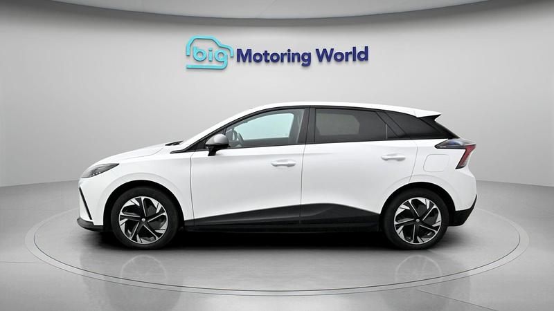 Used MG MG4 EV Trophy 319 kW (435 HP) 2023 White Hatchback