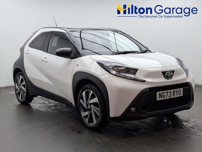 Used Toyota Aygo X 72 HP (52 kW) 2024 White SUV