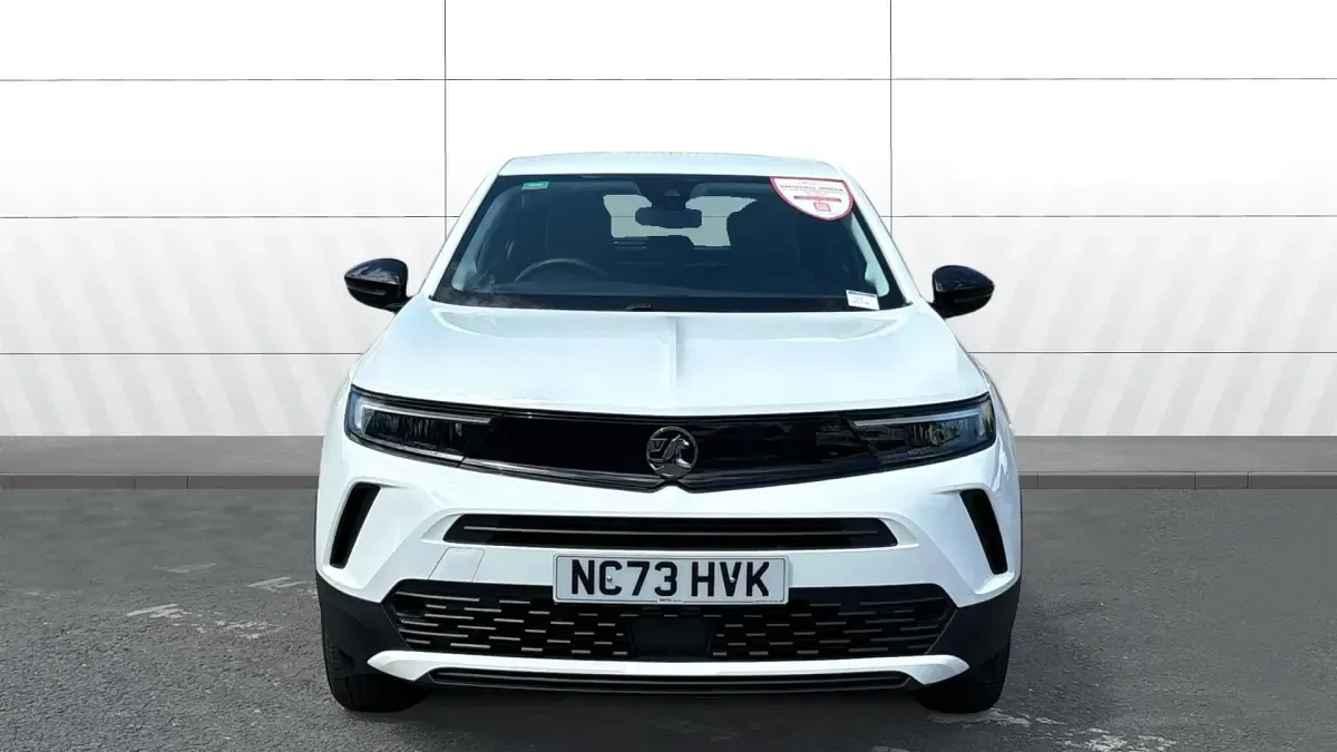 Used Vauxhall Mokka Design Edition 101 HP (74 kW) 2024 White SUV
