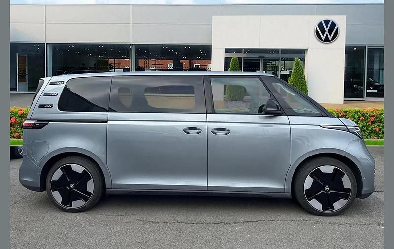 Used VW ID. Buzz Pro 210 kW (286 HP) 2025 Silver MPV