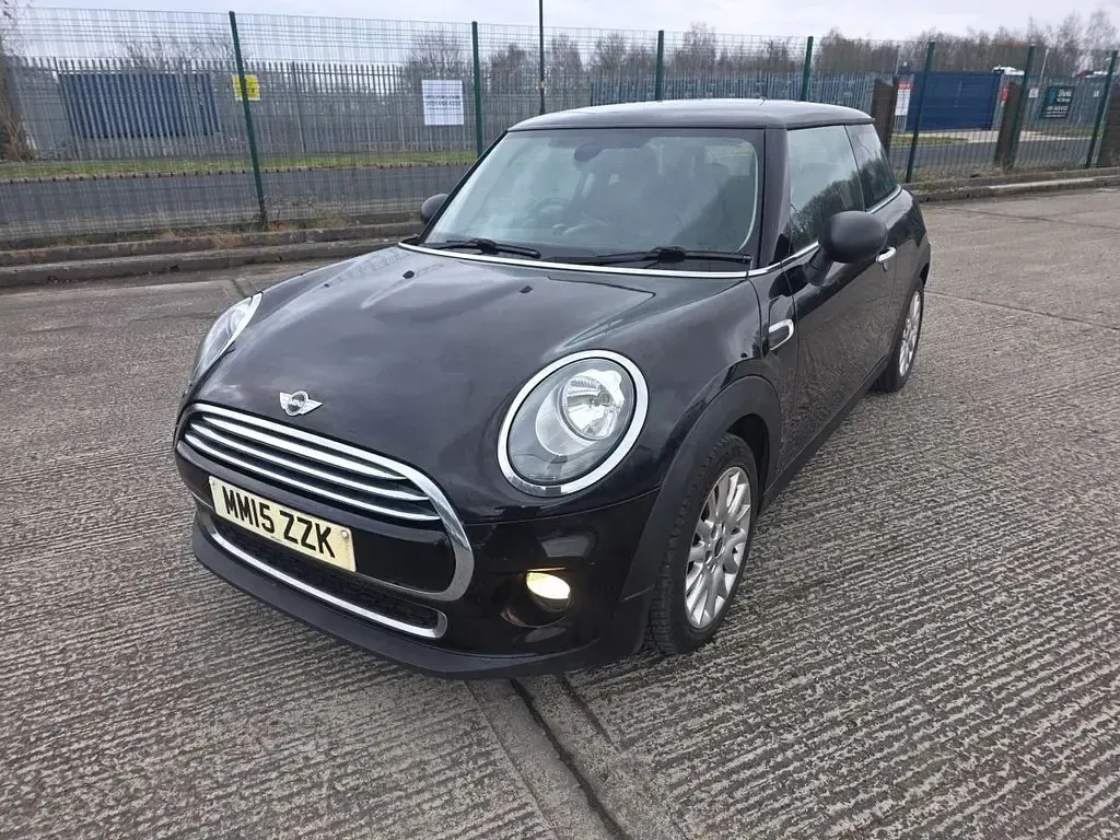 Used Mini Cooper Hatch 136 HP (100 kW) 2015 Black Hatchback