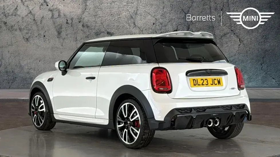 Used Mini John Cooper Works Hatch 228 HP (167 kW) 2023 White Hatchback