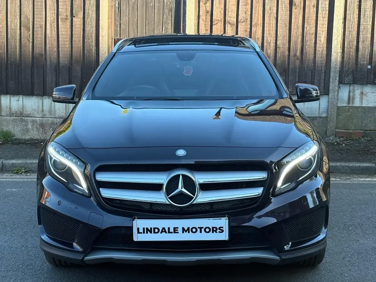 Used Mercedes GLA220 AMG line 170 HP (125 kW) 2014 Mauve/purple SUV