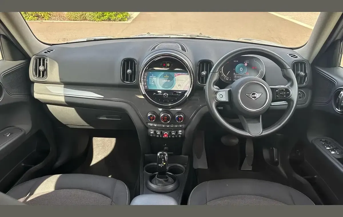 Used Mini Cooper Countryman Classic 134 HP (98 kW) 2023 Silver SUV