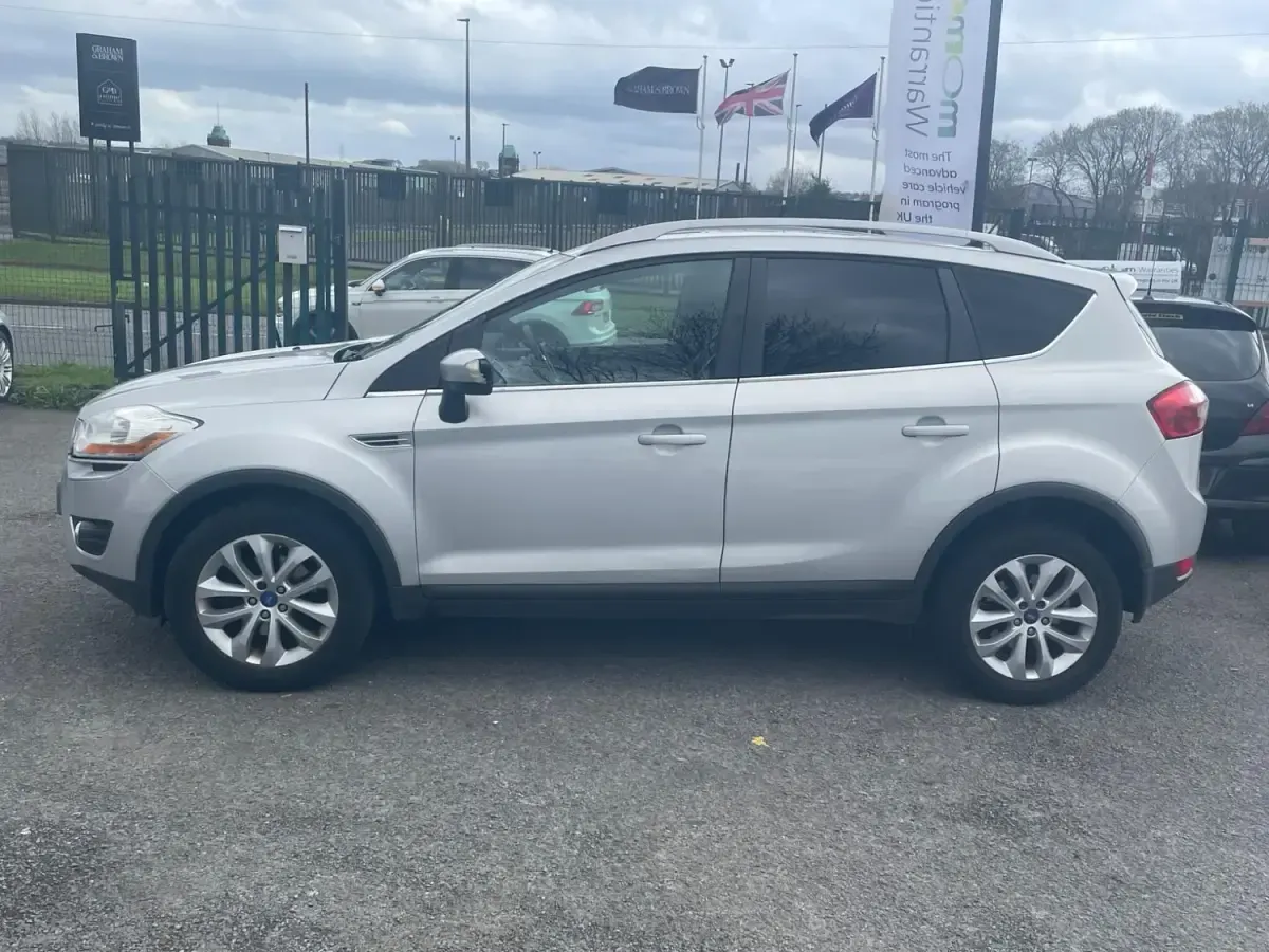 Używany Ford Kuga Titanium 140 KM (102 kW) 2012 Srebrny SUV