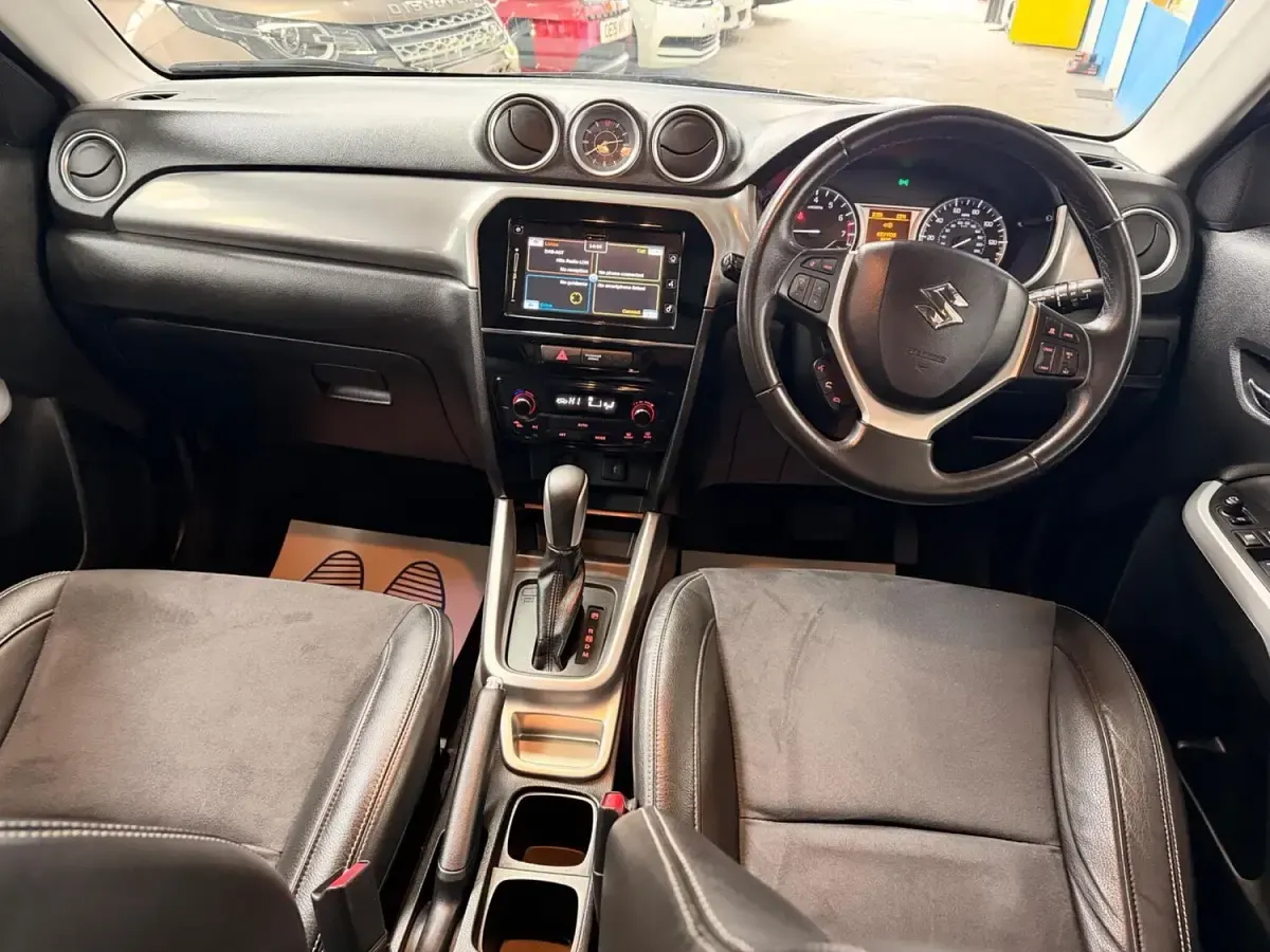 Used Suzuki Vitara SZ5 140 HP (102 kW) 2016 Black SUV
