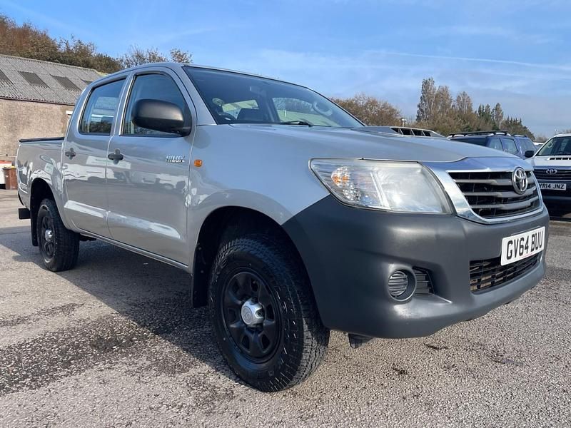 Silver Used 2014 Toyota HiLux Active Pickup | £10,950 (Fair price) - Image 1/4