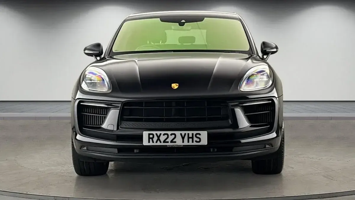 Used Porsche Macan 380 HP (279 kW) 2022 Black SUV