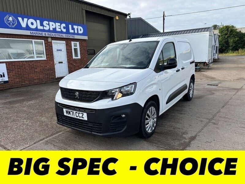 White Used 2022 Peugeot Partner Premium MPV | £8,000 (Super price) - Image 1/2