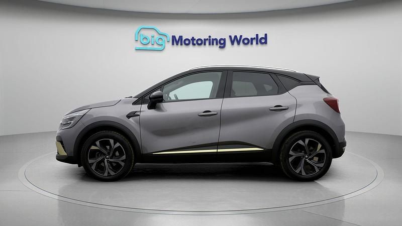 Used Renault Captur Engineered 141 HP (103 kW) 2023 Grey/black SUV