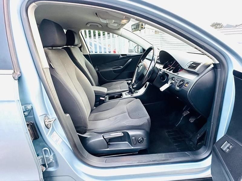 Used VW Passat SE 2007 Blue Sedan