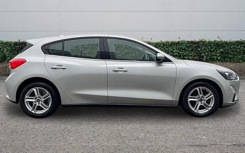 Used Ford Focus Zetec 120 HP (88 kW) 2020 Silver Hatchback