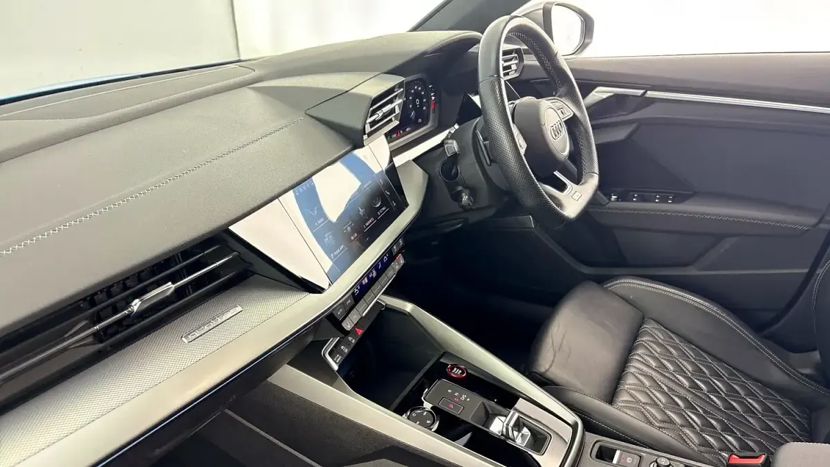 Used Audi S3 Sportback Comfort 306 HP (225 kW) 2020 Blue Hatchback