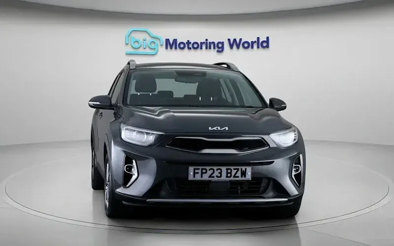 Used Kia Stonic 101 HP (74 kW) 2023 Grey SUV