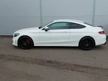 Used Mercedes C200 AMG line 184 HP (135 kW) 2019 White Coupe