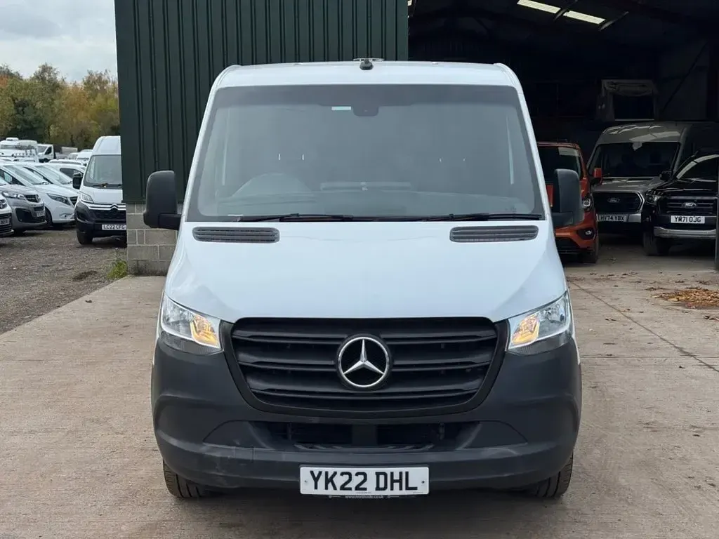 Used Mercedes Sprinter Progressive 150 HP (110 kW) 2022 White Van