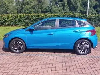 Used Hyundai i20 SE 100 HP (73 kW) 2023 Blue Hatchback