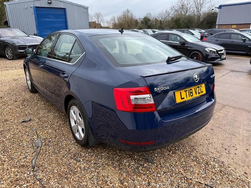 Used Skoda Octavia SE Technology 150 HP (110 kW) 2018 Blue Hatchback