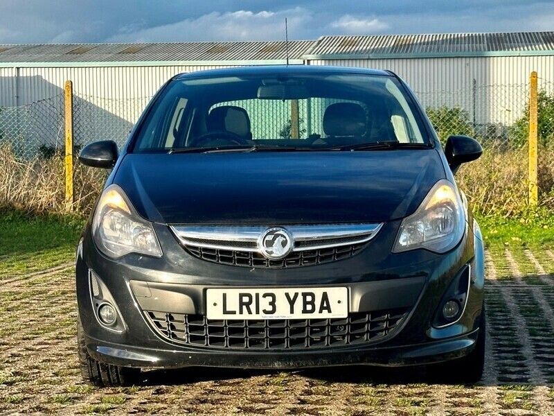 Used Vauxhall Corsa Edition 83 HP (61 kW) 2013 Black Hatchback
