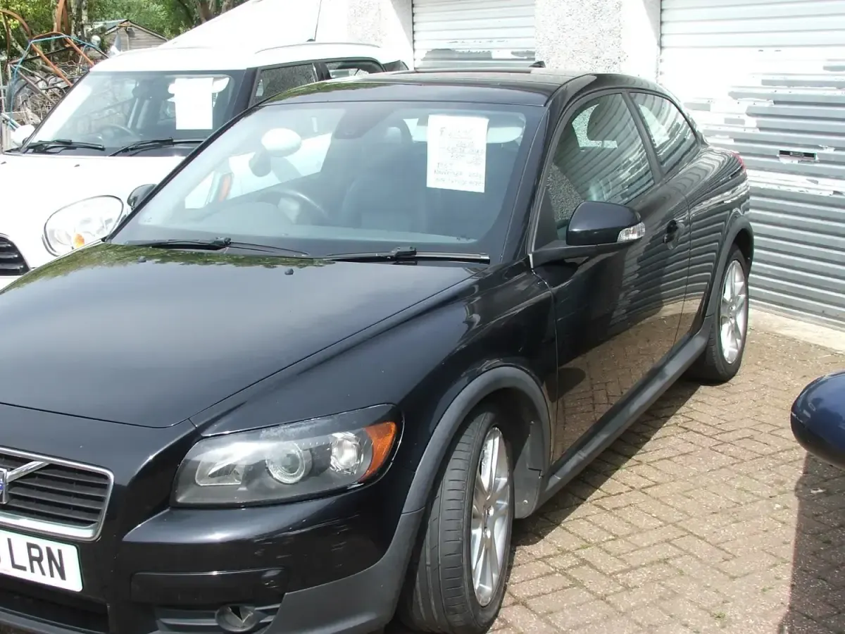 Usado Volvo C30 SE 2009 Preto Citadino