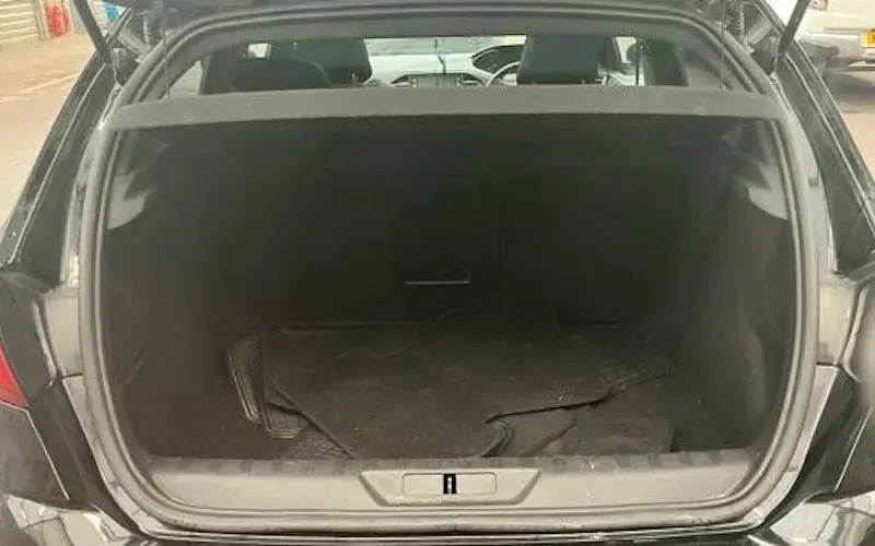 Used Peugeot 308 GT-line 131 HP (96 kW) 2018 Black Hatchback