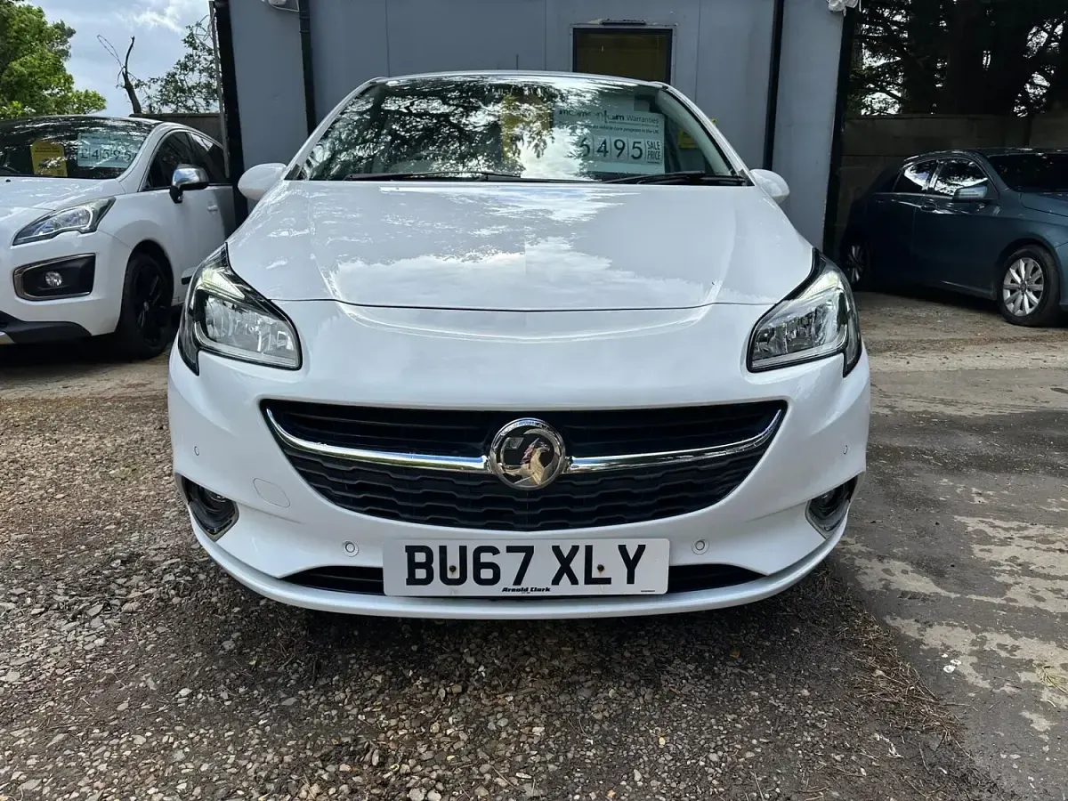 Used Vauxhall Corsa SRi 2017 White Hatchback