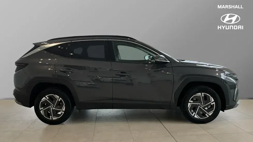 Begagnad Hyundai Tucson Advanced 215 HK (158 kW) 2025 Grå SUV