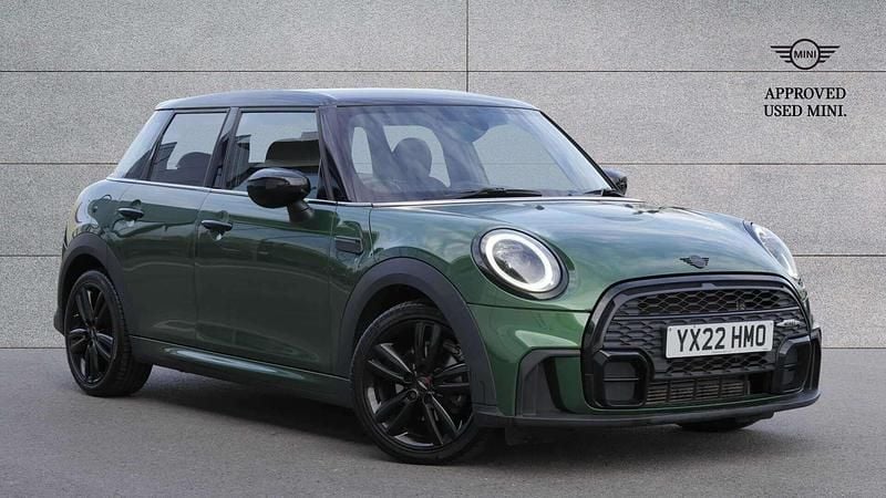 Used Mini Cooper Hatch 134 HP (98 kW) 2022 Green Hatchback