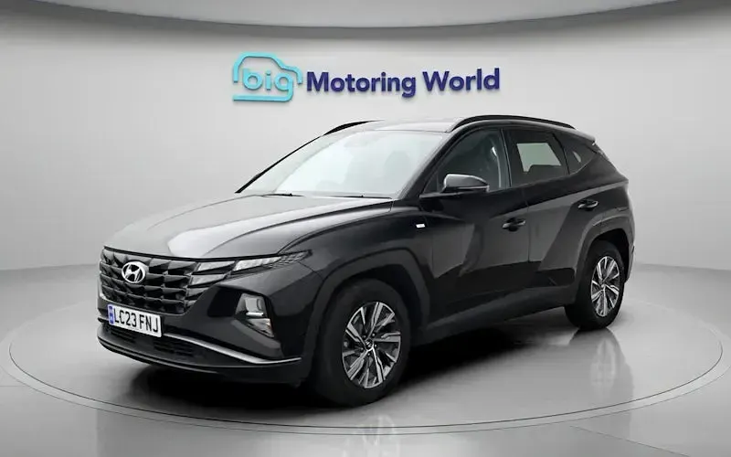 Używany Hyundai Tucson SE 180 KM (132 kW) 2023 Czarny SUV