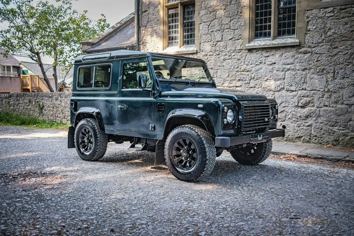 Used Land Rover Defender 2012 Green Hatchback