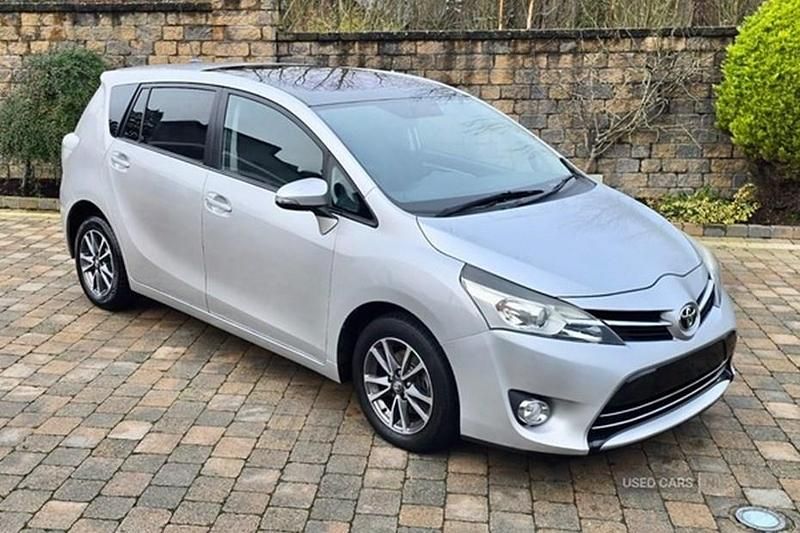 Silver Used 2014 Toyota Verso MPV | £6,725 (Fair price) - Image 1/1