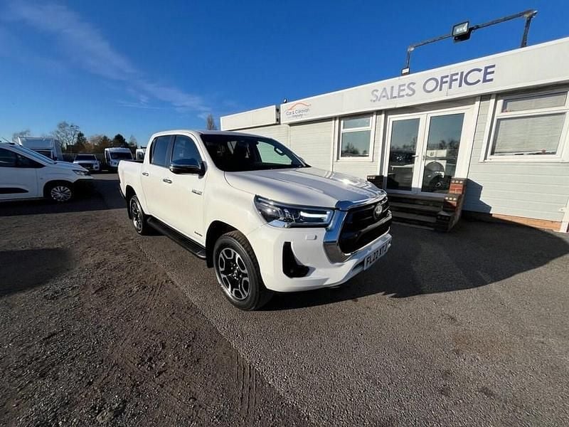 White Used 2022 Toyota HiLux Pickup | £17,950 (Super price) - Image 1/4