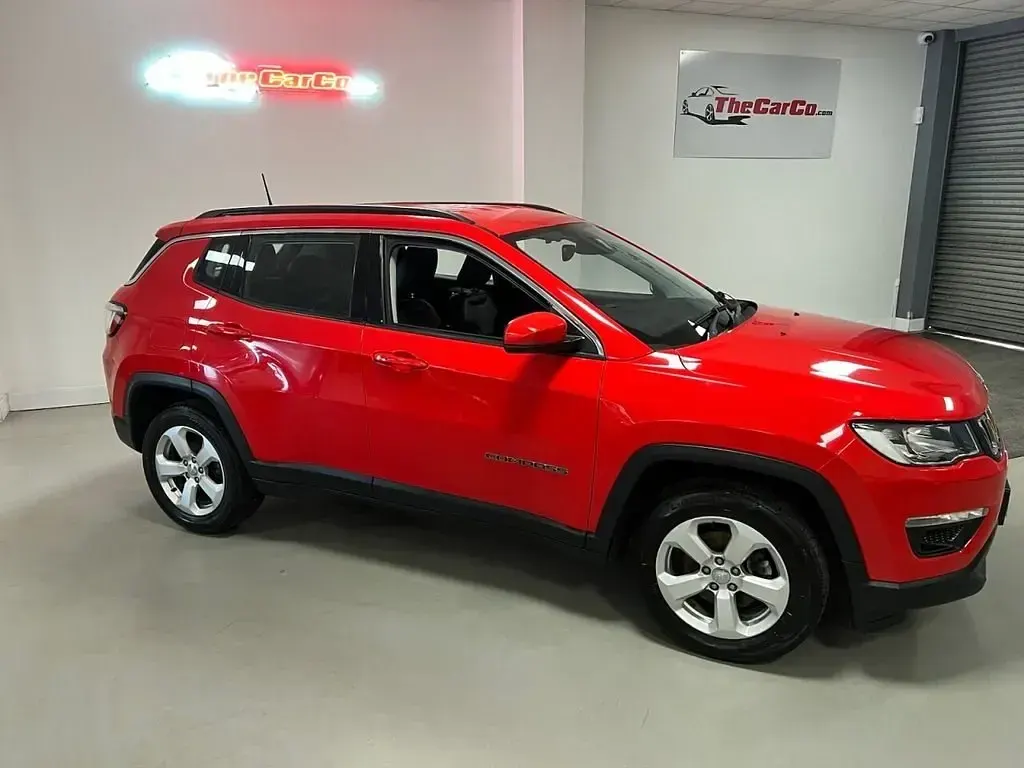 Begagnad Jeep Compass Longitude 140 HK (102 kW) 2019 Röd SUV