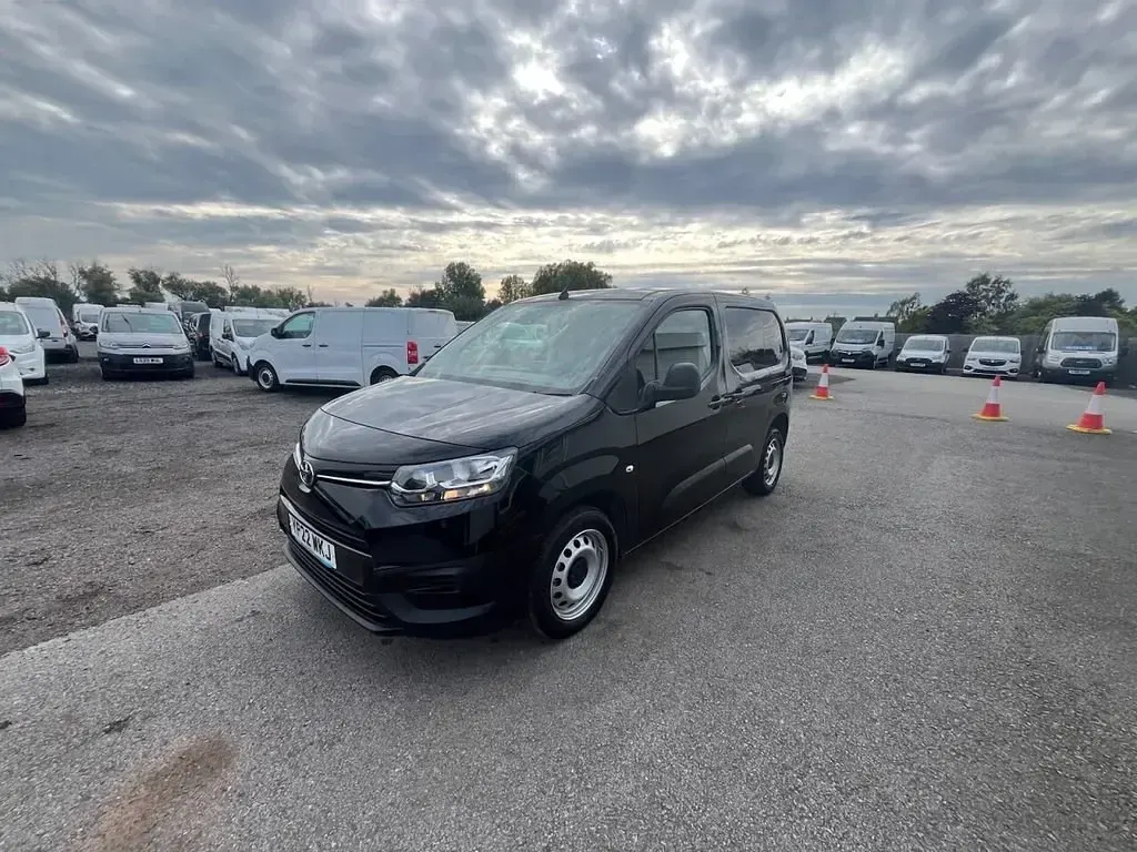 Used Toyota Proace Active 2022 Black MPV
