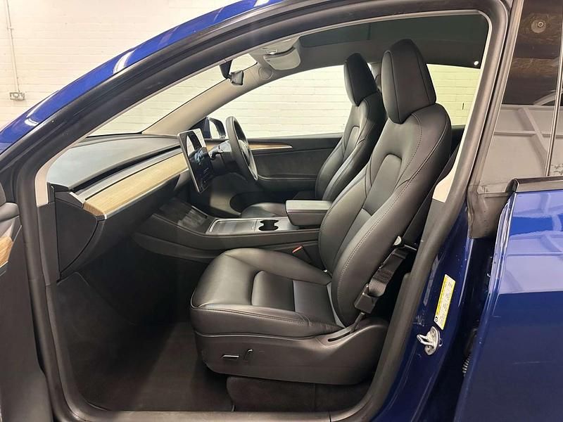 Usado Tesla Model Y Long Range AWD 85 kW (116 HP) 2023 Azul SUV