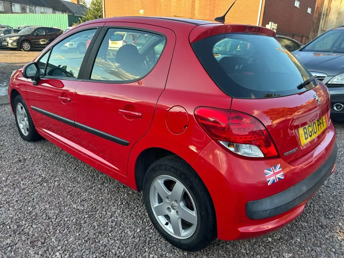Used Peugeot 207 2010 Red Hatchback