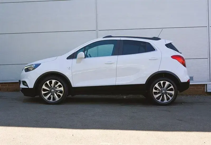 Used Vauxhall Mokka X Elite 140 HP (102 kW) 2017 White SUV