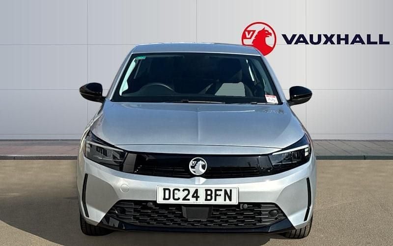 Używany Vauxhall Corsa Design Edition 75 KM (55 kW) 2024 Szary Hatchback