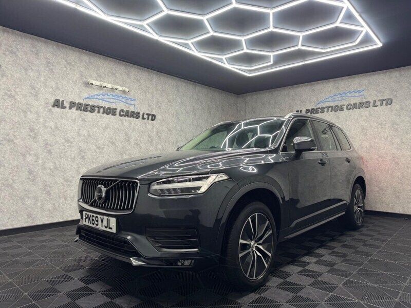 Grey Used 2019 Volvo XC90 Momentum SUV | £22,999 (A bit pricey) - Image 1/4