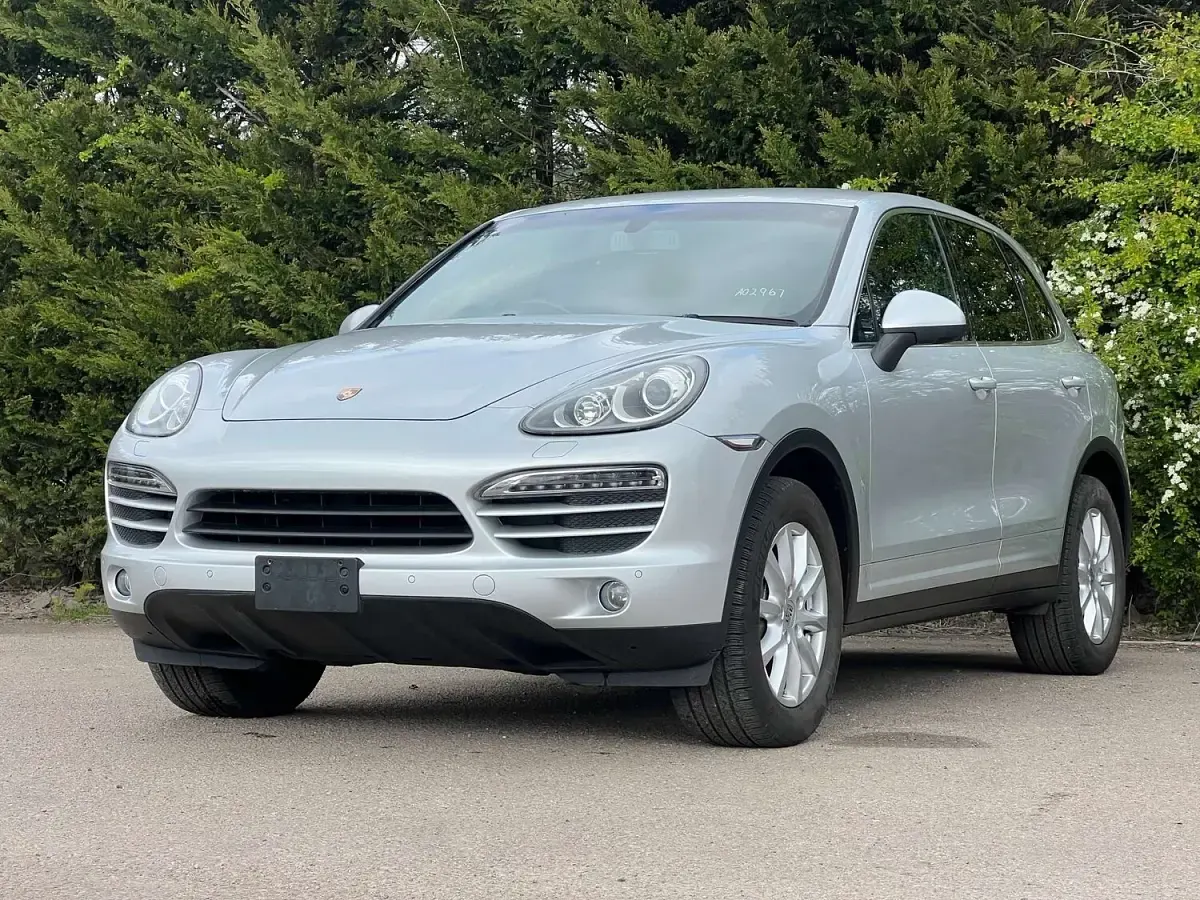 Used Porsche Cayenne 2012 Silver SUV