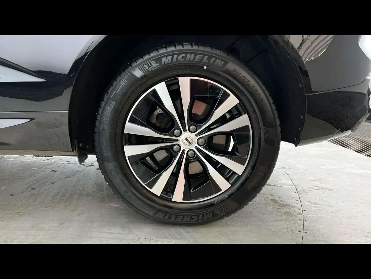 Used Volvo XC60 Core 2023 Black SUV
