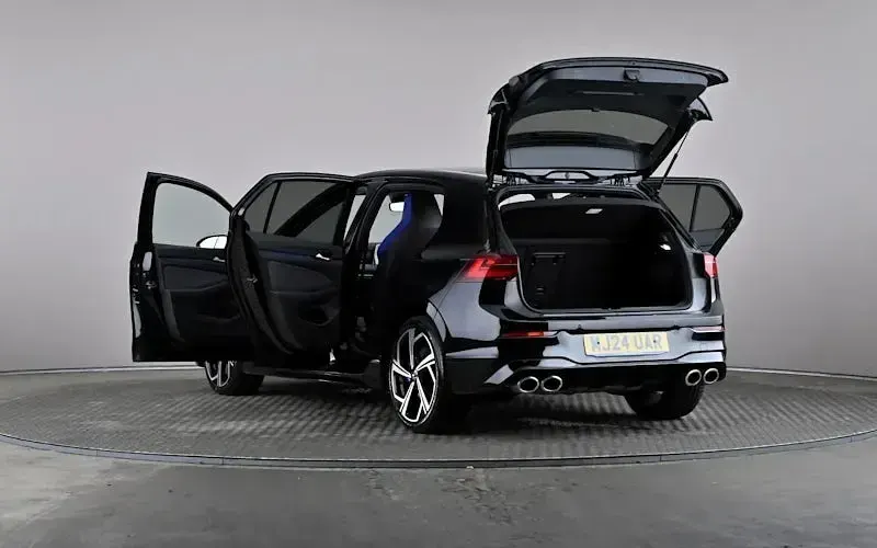 Used VW Golf VIII R 320 HP (235 kW) 2024 Black Hatchback