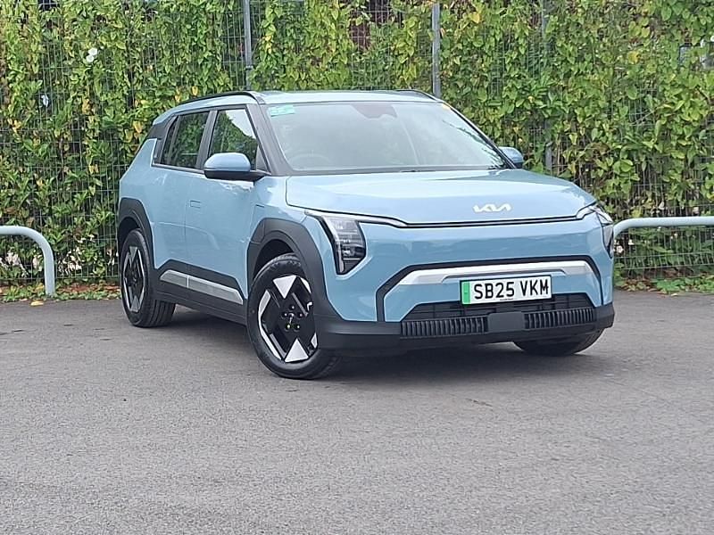Premium paint frost blue New 2025 Kia EV3 Air SUV | £32,498 (Super price) - Image 1/4
