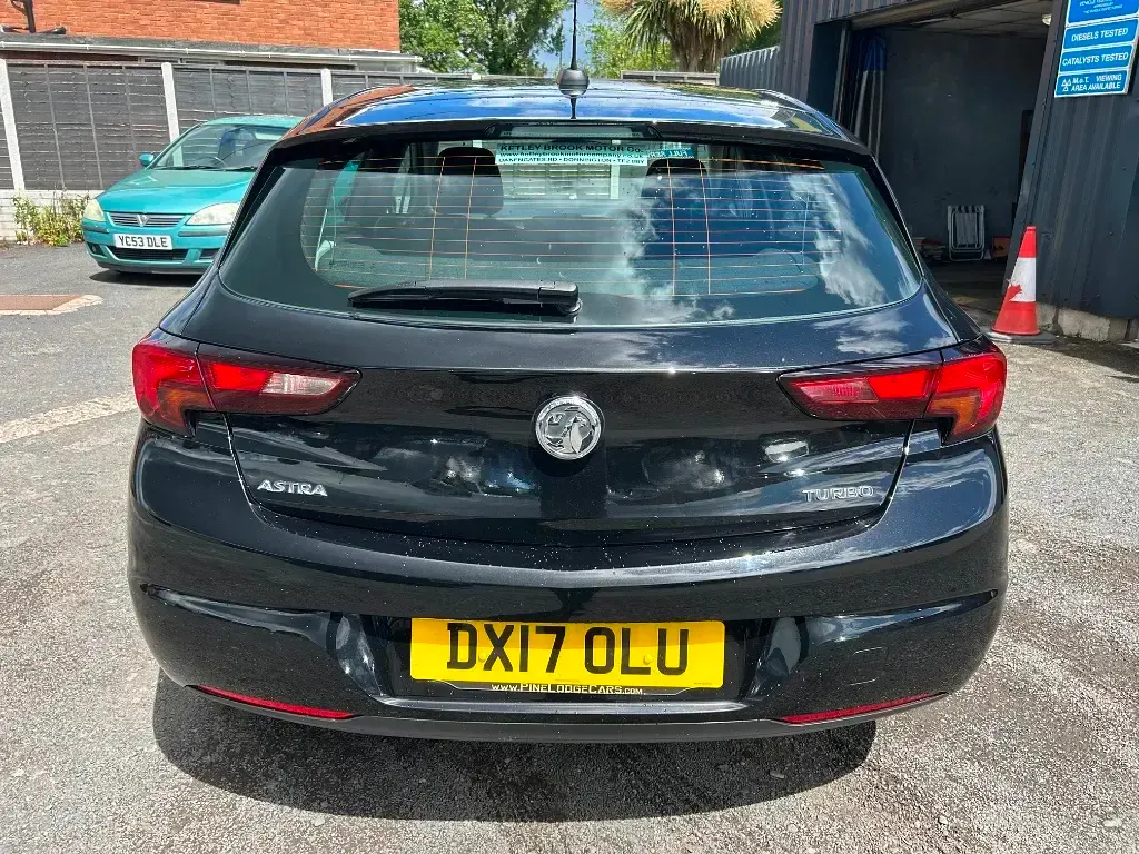 Used Vauxhall Astra Elite 2017 Black Hatchback