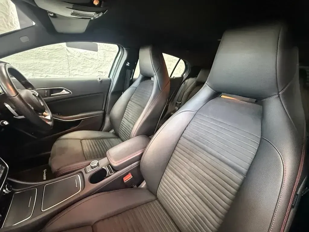 Used Mercedes GLA180 AMG line 122 HP (89 kW) 2020 Grey SUV