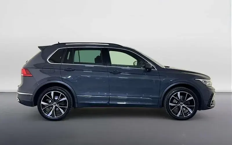 Used VW Tiguan R-line 245 HP (180 kW) 2023 Grey SUV